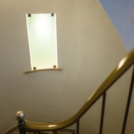 酒店 Victoria 纳夫普利翁