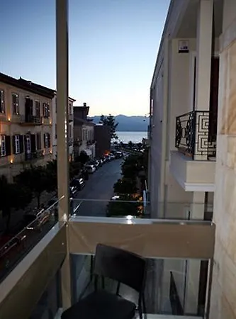 Victoria Hotel 3*