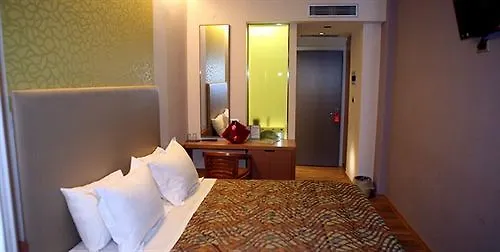 Hotel Victoria 3*