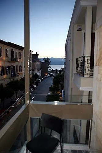 Victoria Hotel 3*